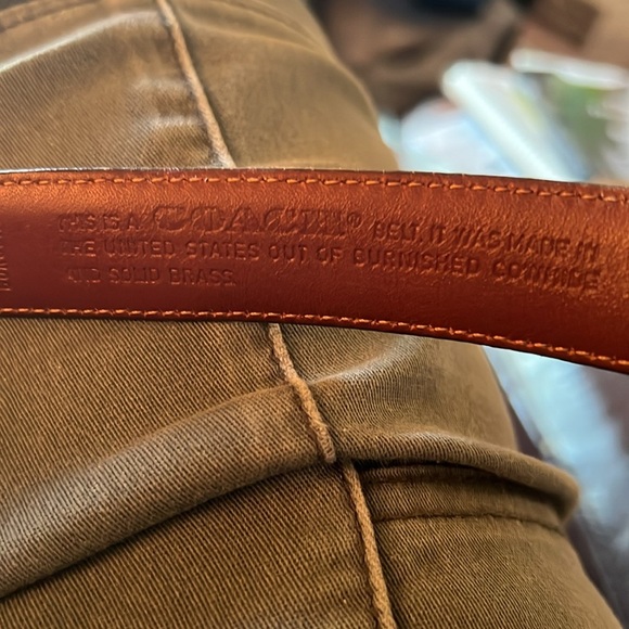 COACH Women’s Leather Burgundy Belt with Brushed Solid Brass Buckle Size 32 - Picture 4 of 15